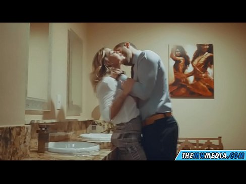❤️ Kapag ang isang busty blonde seduces sa isang pampublikong banyo ❤️ Magandang porn sa tl.dickies-shop.ru ️❤